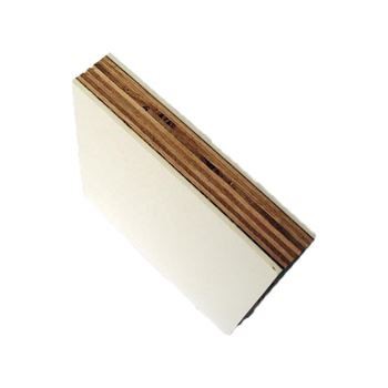 Yaxta uyining qavati uchun fanera sendvichi